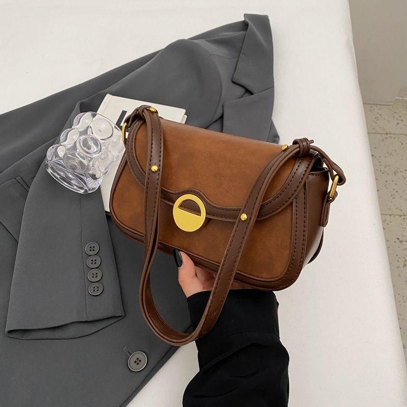 Premium Sense Niche Underarm Bag Fashion Saddle Bag New Retro Clutch Bag Versatile Shoulder Messenger Bag