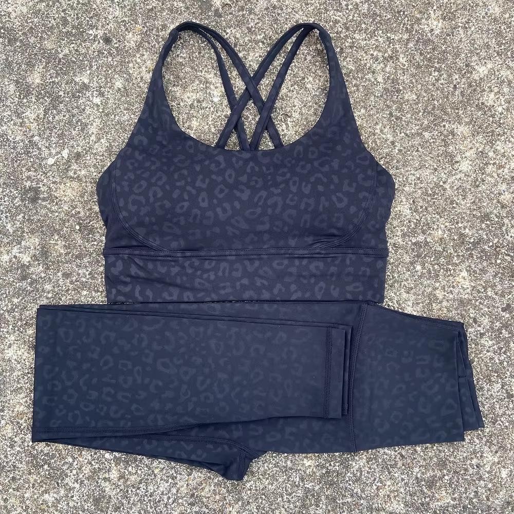 2-Piece Yoga Set: Cross-Back Sports Bra with Removable Pads & High-Waist Leggings