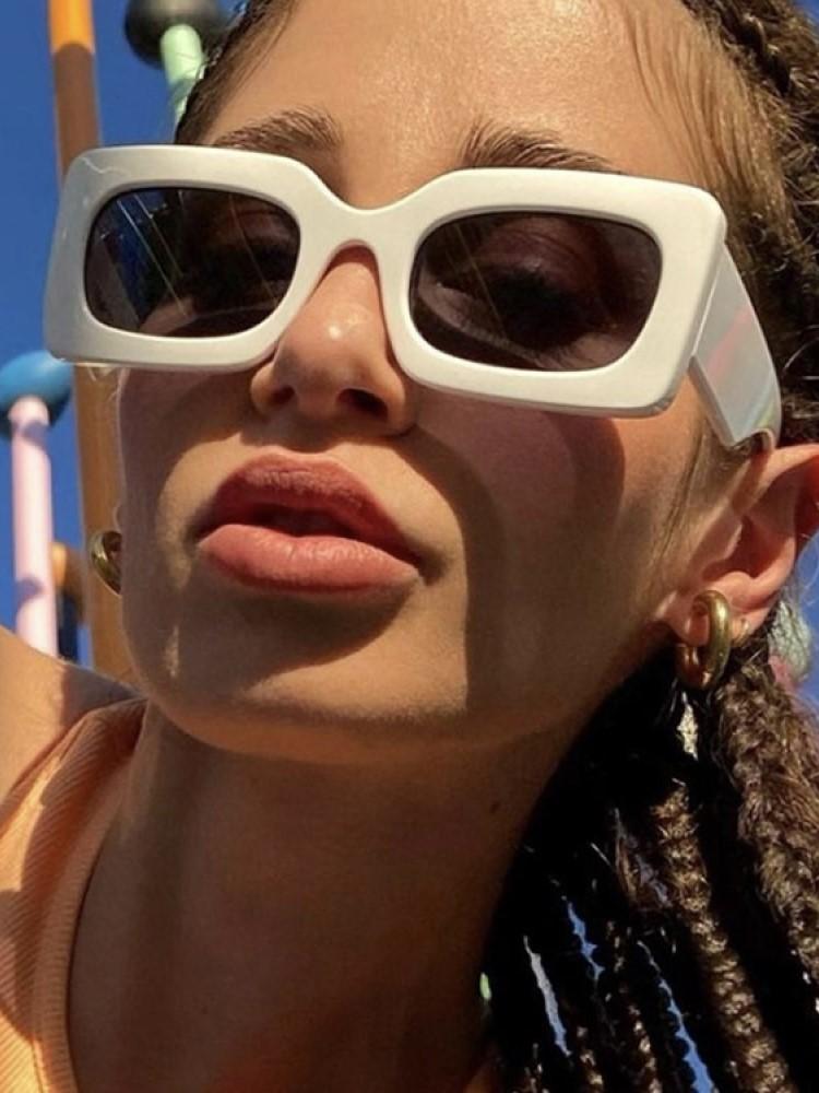 Fashion Vintage Square Sunglasses Women Retro Eyewear Men Oculos De Sol Femininow Classic Design UV Protection