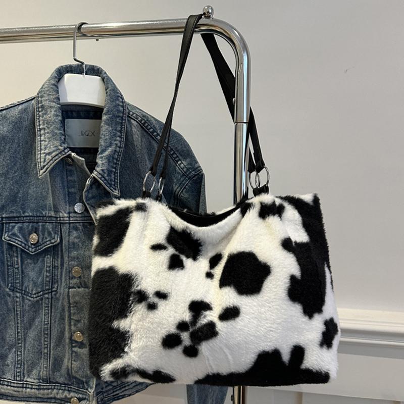 Large Capacity Shopper Bags For Women Winter Travel Tote Bag Cow Printing Plush Shoulder Bag Ladies Designer Handbag