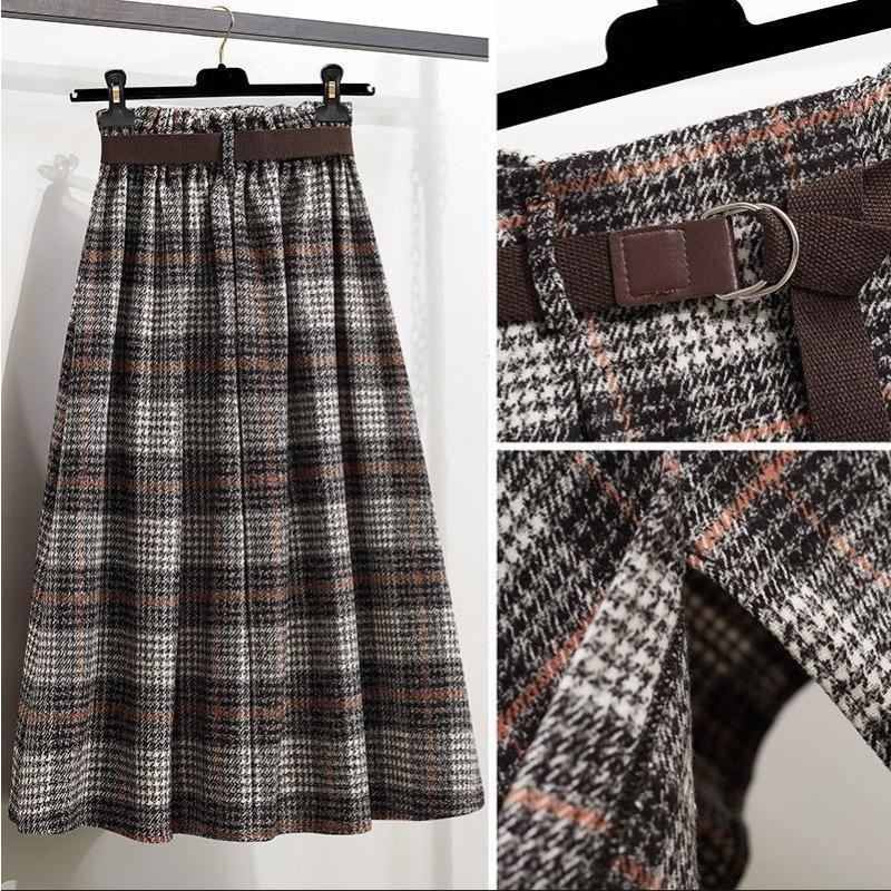 Vintage Dresses Match High-waisted, Slimming Mid-length Dresses