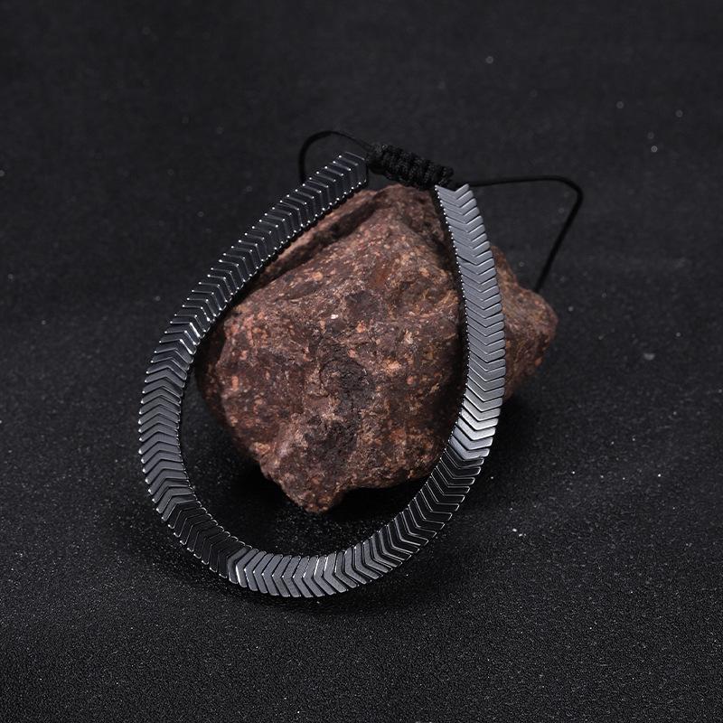 

Геометрический плетеный браслет из черного гематита с магнитным камнем - Регулируемый и стильный