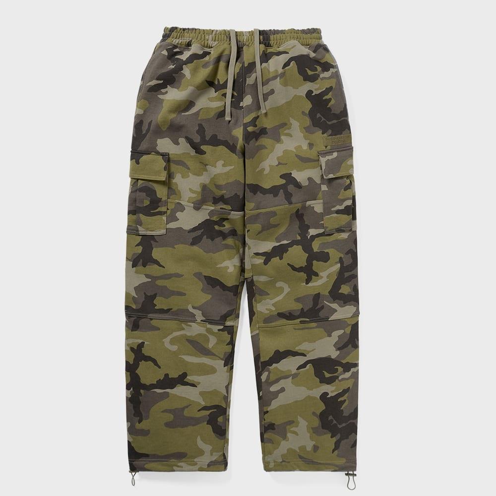 

ThIs Is Never That Cargo Sweatpant Camo XL