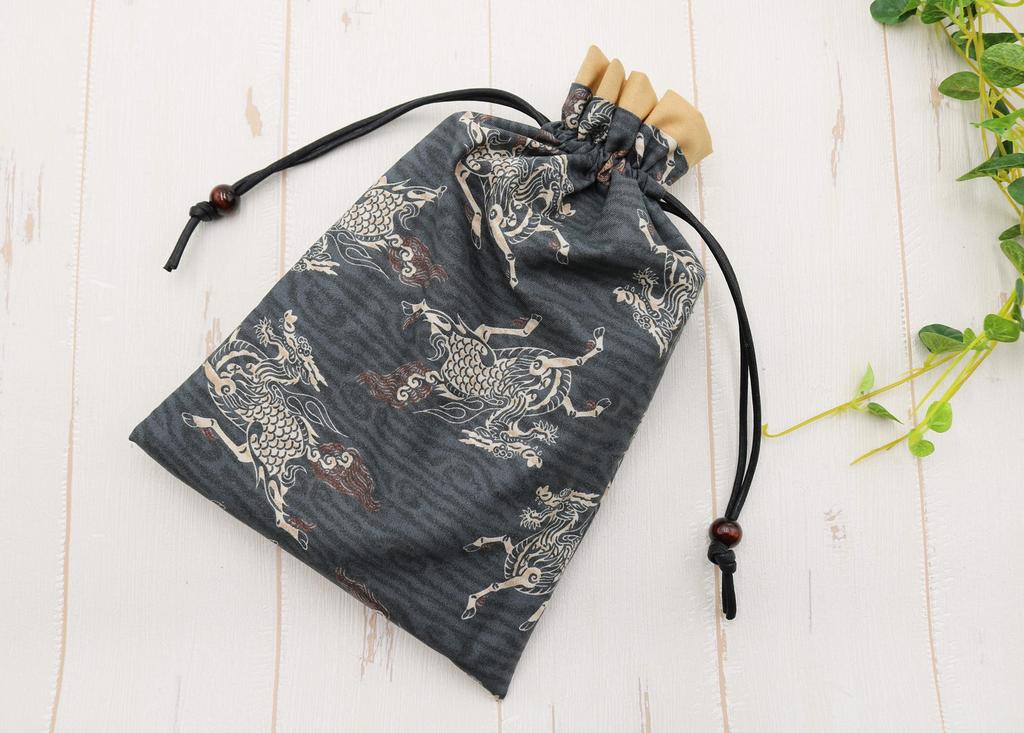 Worek ze sznurkiem na pieczątki goshuin notes na pieczątki goshuin wykonany w japońskie wzory notesy, etui, Japonia, (Kirin, Szary)