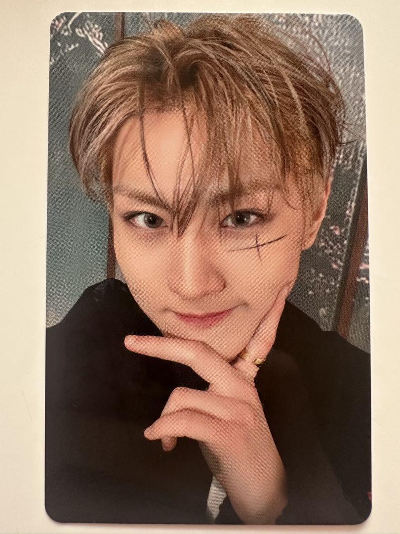 

[USED] DESIRE UNLEASH HMV Rakidro Jungwon