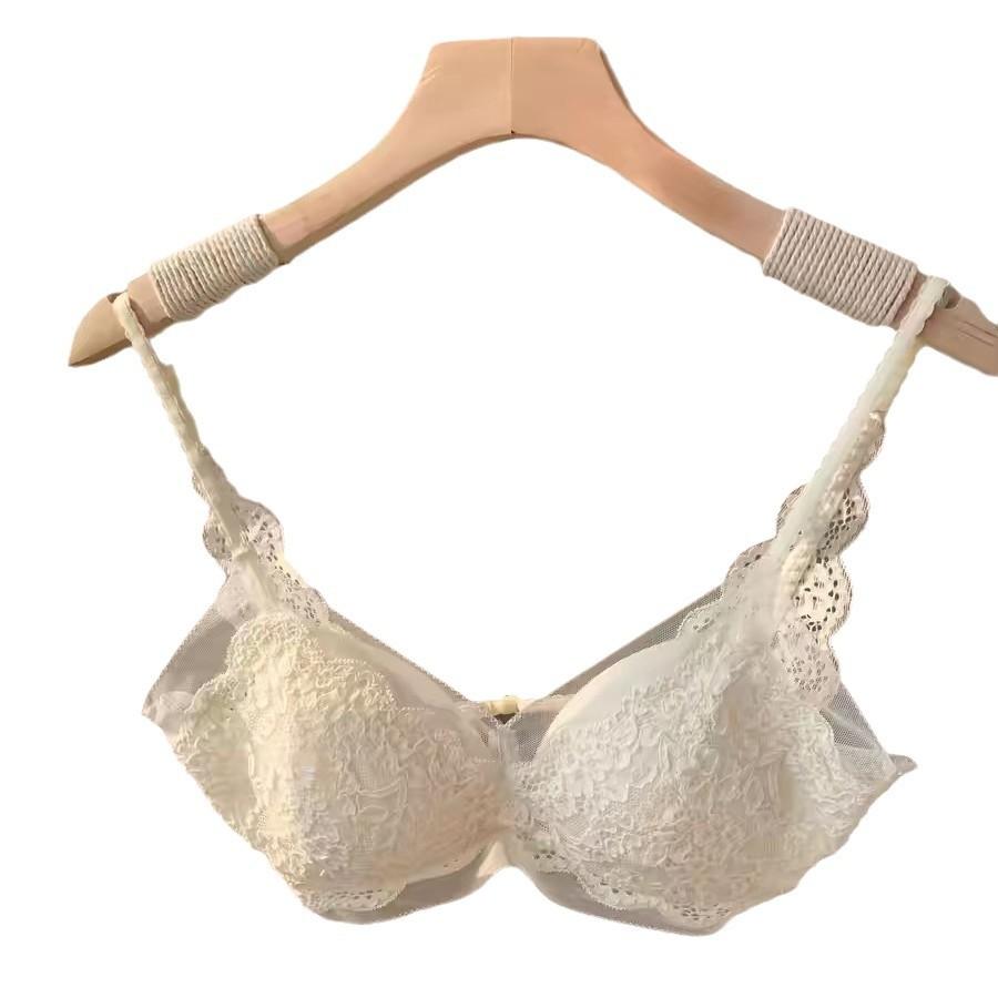 Lace gathers female college students, popular beautiful back, no steel ring, big chest, small non-running cup, skin-friendly and breathable bra