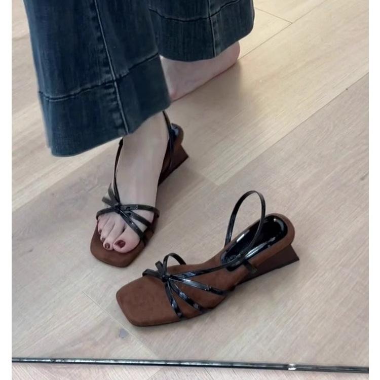 French Temperament One-word Thin Strap Wedge Sandals Women's 2025 New Square Head with Skirt Open-toed High-heeled Roman Sandals