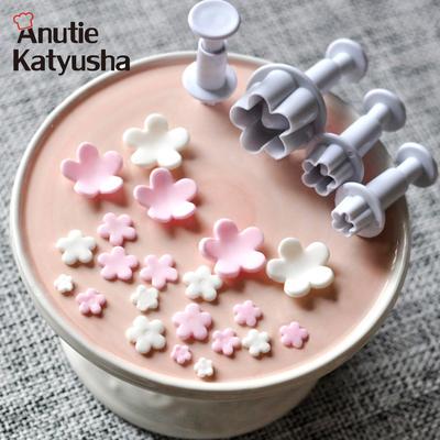 4Pcs/lot Plum Blossom Plunger Fondant Molds Cookie Cutter Set Cake Decorating DIY Bakery Tool