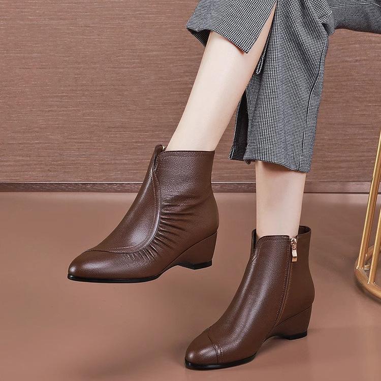 

Короткие сапоги с мягкой подошвой и боковой молнией, детские весенне-осенние сапоги для мам из бархата на среднем каблуке с круглым носком 40