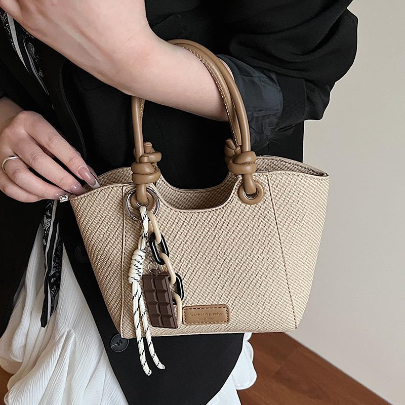 Wholesale Simple Temperament Korean Version Casual Portable Bucket Bag Women's Commuter Style Premium Messenger Bag