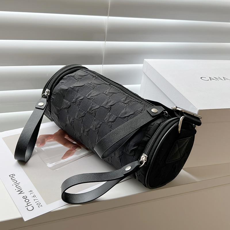 2025 new women's shoulder bag trendy fashion messenger mobile phone bag checkerboard wide shoulder strap cylindrical bag women