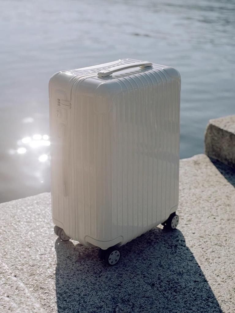 28-Inch Silent Universal Wheels Travel Suitcase with Combination Lock, Large Capacity, Student Zipper Style