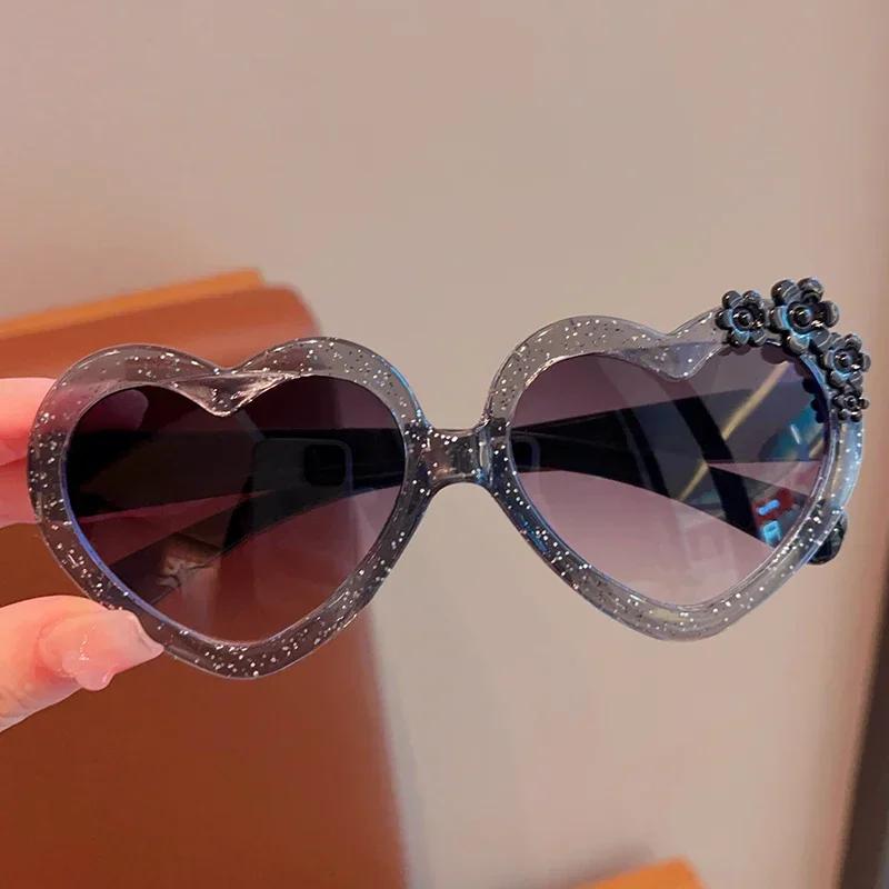 Girls Boys Love Heart Sunglasses Outdoor Sun Protection Children Lovely Flower Vintage Sun Glasses Classic Kids Eyewear Uv400