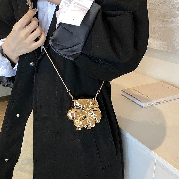 PVC Messenger Bag with Magnetic Buckle, Solid Color Gloss 1 Rose Gold Floral Acrylic Clutch Bag, Lily of The Valley Charm 2025