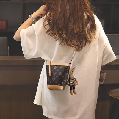 Mobile Phone Bag Autumn and Winter New Mobile Phone Bag Messenger Bag Women's Bucket Bag Versatile High Sense Lightweight