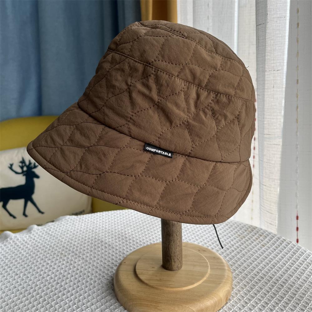 

После высококачественной хлопковой одежды детская шляпа-панама с разрезом спереди уплотняется зимой для сохранения тепла и защиты от ветра. Adult (55-58cm) кофейный