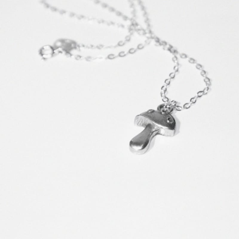 Kiee Oshimu (Silver 925)1006 Mushroom Pendant Necklace