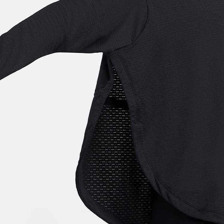 Nike Sweatshirts Women's Black Crew Neck Moderate Regular CU3394-010
