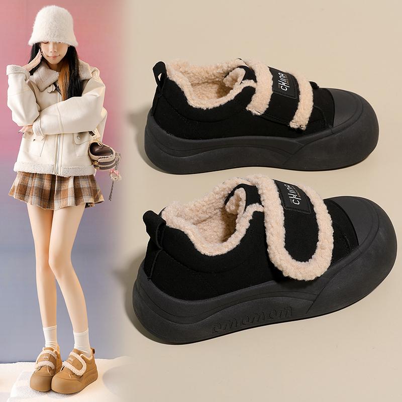 Winter 2026 New Velvet Genuine Leather Beanie Shoes Women Flat Large Size Women Casual Shoes Women Sneakers