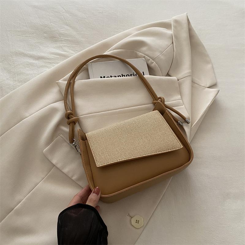 Beautiful casual small square bag fashionable niche women's summer new portable personalized bag casual armpit bag