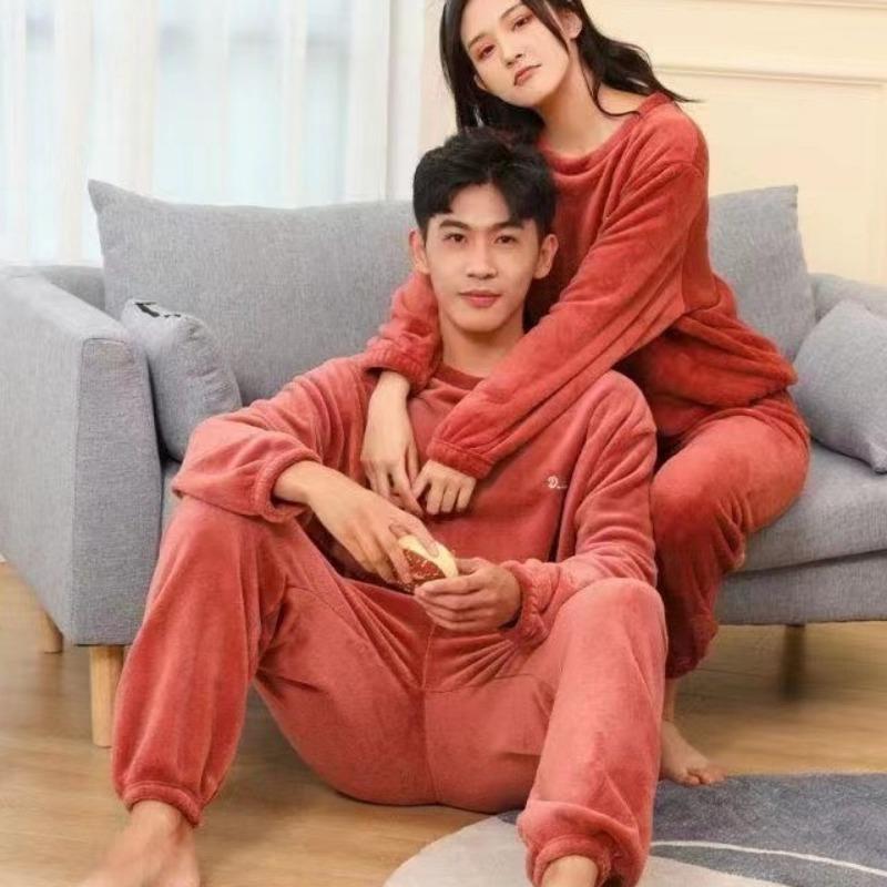 Warmer und gemütlicher Coral Fleece-Anzug für lässige, lockere Herbst- und Winterkleidung für Paare, dicker, pelziger und plüschiger Anzug