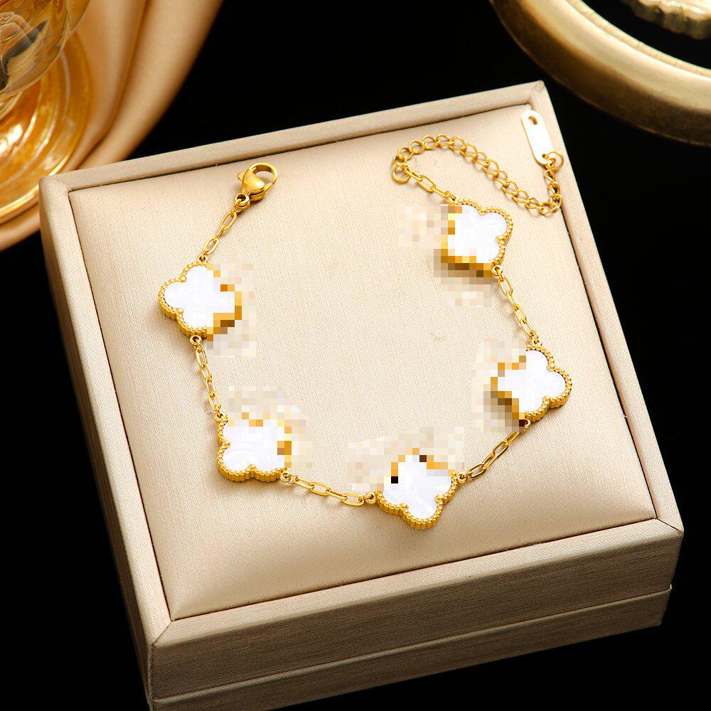 High-End Titanium Steel Four-Leaf Clover Bracelet with Shell Pendant – Durable, Fade-Resistant Design