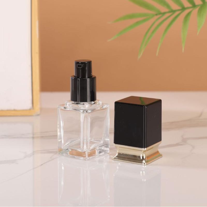 15-40Ml Empty Pump Bottle Glass Liquid Foundation Container Makeup Transparent Square Refillable Bottle Portable Pump Bottle