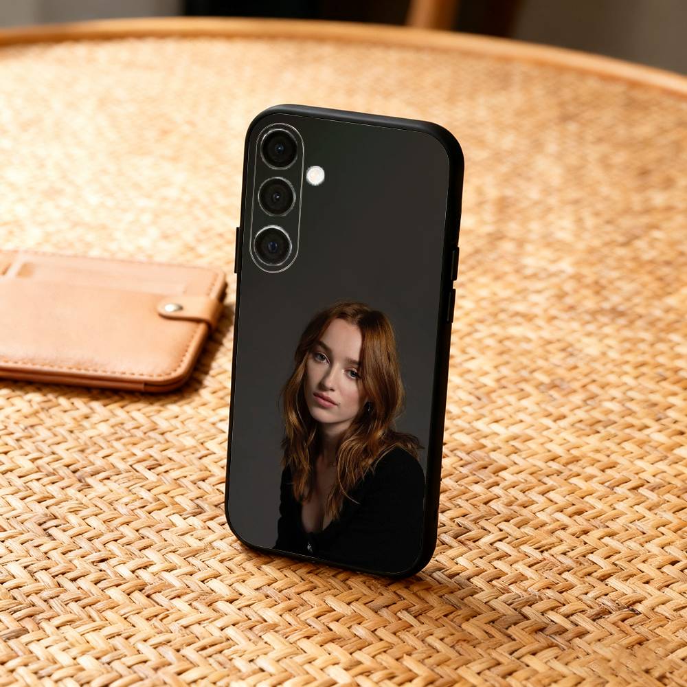 Beautifully P-Phoebe Dynevor Phone Case For Samsung A73,72,71,53,52,51,22,91,80, Soft Black Cover