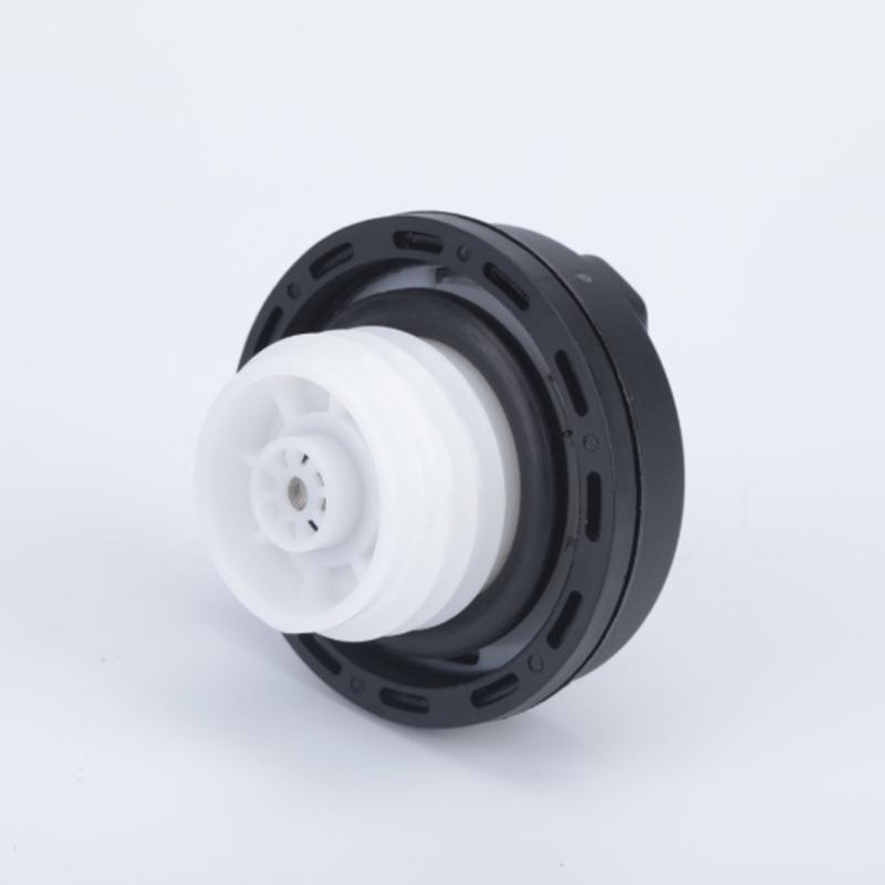 Black Locking Fuel Cap with 2 Keys, 12495845 Fuel Tank Cover with Seal Edge for Daily Driving, Routine Vehicle Use, and Regular Road Care Needs