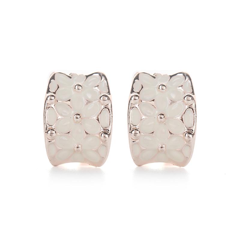 Korean Style Geometric Plum Blossom Stud Earrings  Ear Clips - New Arrival Fashion Accessories