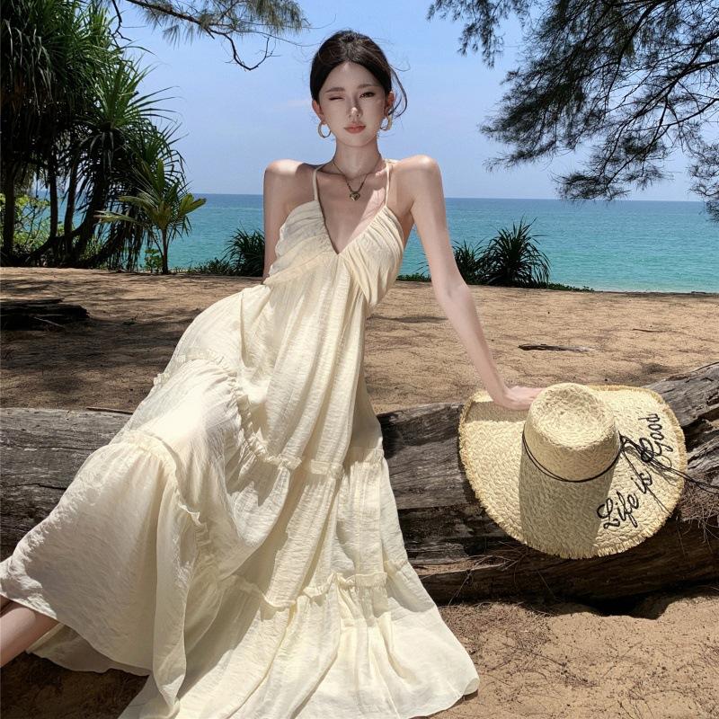 Pure desire wind sexy backless neck suspender skirt women's summer new French temperament super fairy seaside vacation dress