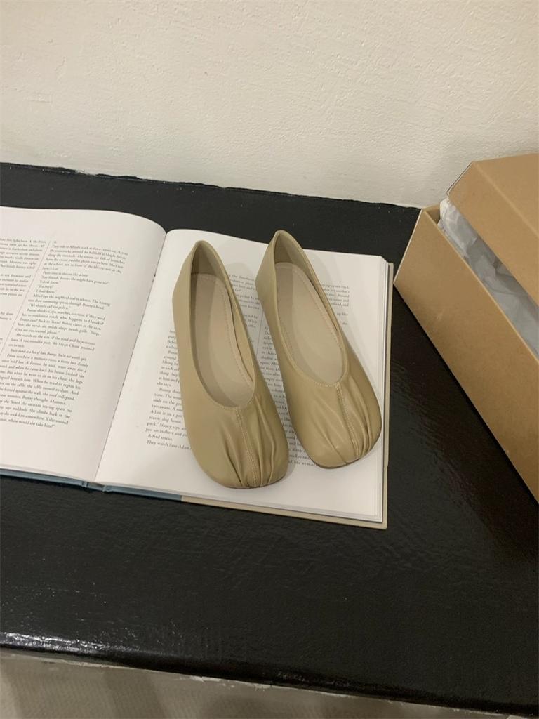 Fashion Flat Shoes Women Round Toe Pleated Slip on Ballerinas Flats Lazy Loafers Moccasins Ladies Soft Bottom Comfort Casual Flats Shoes