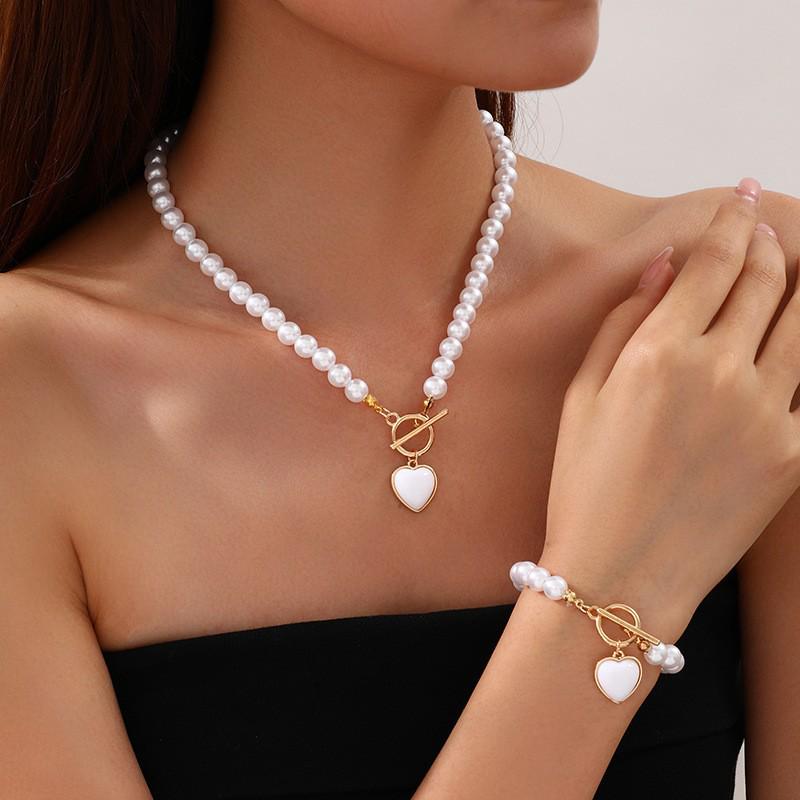 European & American Fashion Pearl Bracelet & Heart Necklace Set: High-End, Light Luxury Clavicle Chain for Women