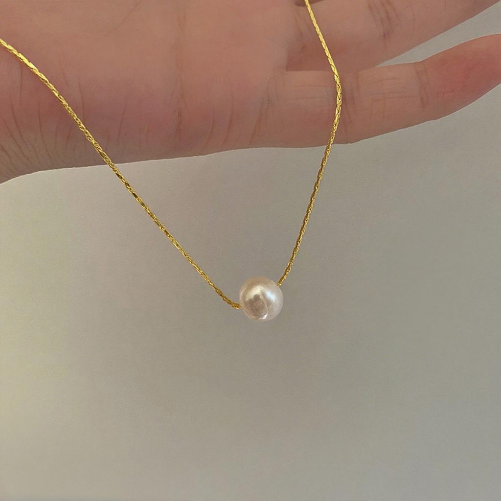 Women's Niche Fashion Versatile Minimalist Style Single Freshwater Pearl Necklace