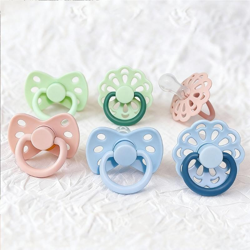 Food Grade Dummy Soother Pacifier Adorable Flower / Bowknot Shaped Pacifier For Newborns Make Of Silicone