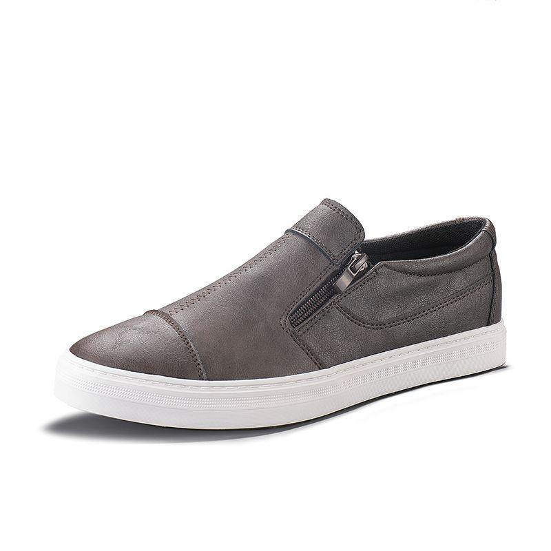 Korean Style Men's Breathable Leather Low-Top Casual Shoes - Soft Sole & Versatile Design for Spring/Summer.