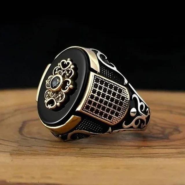 New Mifeiya Creative Black Crystal Rhinestone Zircon Rings for Men CopperColor Wedding Party Vintage Fashion Jewelry