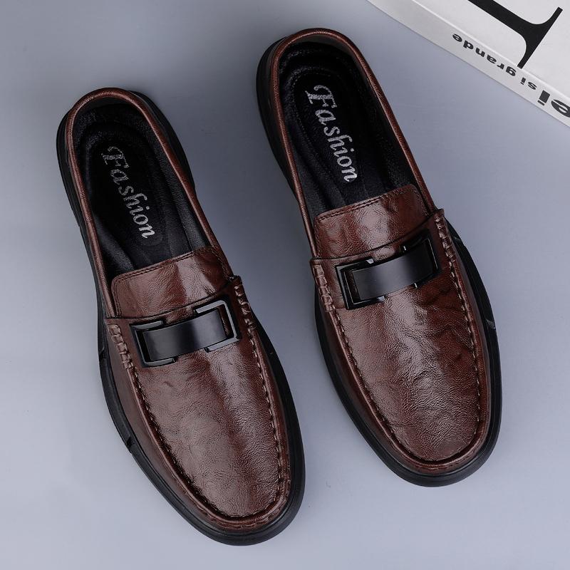 Högkvalitativa Vår Sommar Herrskor Casual Lyxmärke Äkta Läder Herr Loafers Utskurna Andningsbara Slip on Mockasiner