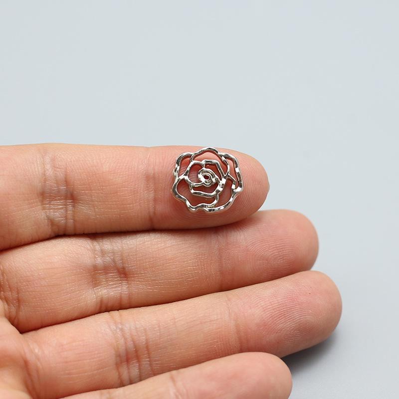 Fibbie Perforate in Metallo con Nomi Inglesi per Abbigliamento Fatto a Mano, Braccialetti e Collane