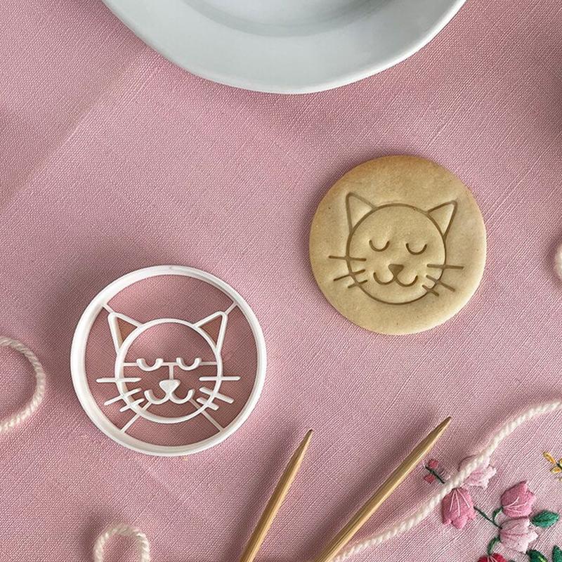 

Cute Cat Household 3D Pressable Biscuit Molds Kitty Fondant Cookie Cutter Frosting Dessert Decorating Tools