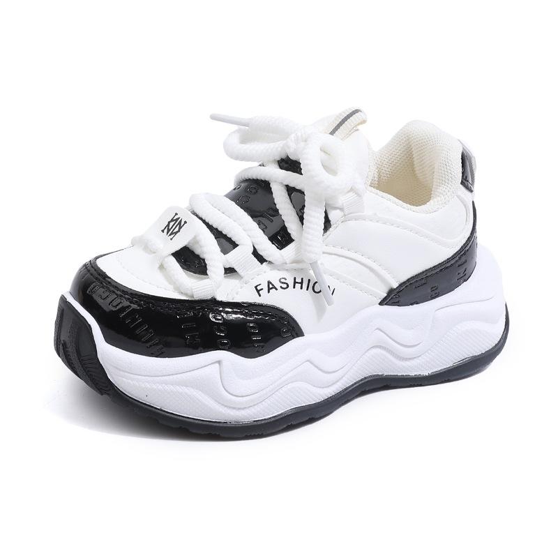 

Детская спортивная обувь 2025 осень новая обувь для мальчиков на толстой подошве, трендовая обувь для девочек на мягкой подошве, кроссовки в стиле «папа», детская повседневная обувь 21-26 yards, 6 pairs in one hand белый