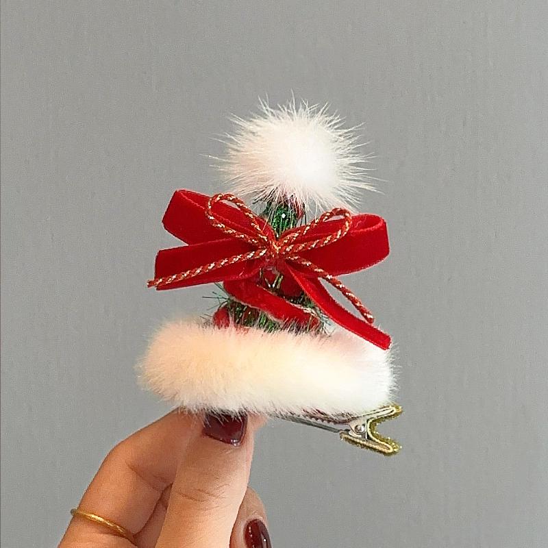 3D Christmas Hat Hairpin: Versatile Clip for Bangs & Hair - Festive Decoration & Jewelry