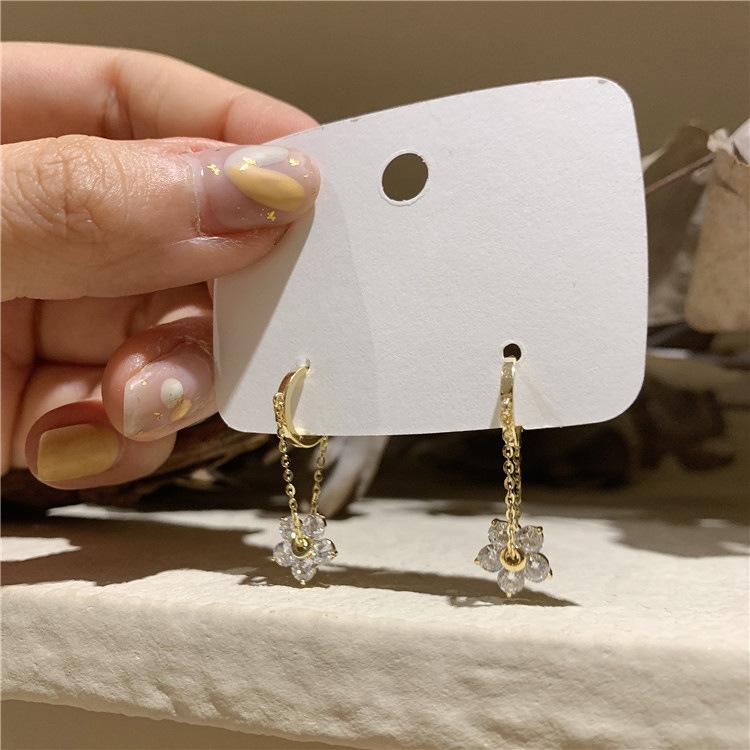 Korea Dongdaemun fashion fringed personality diamond flower ear buckle earrings Internet celebrity temperament design ear jewelry women