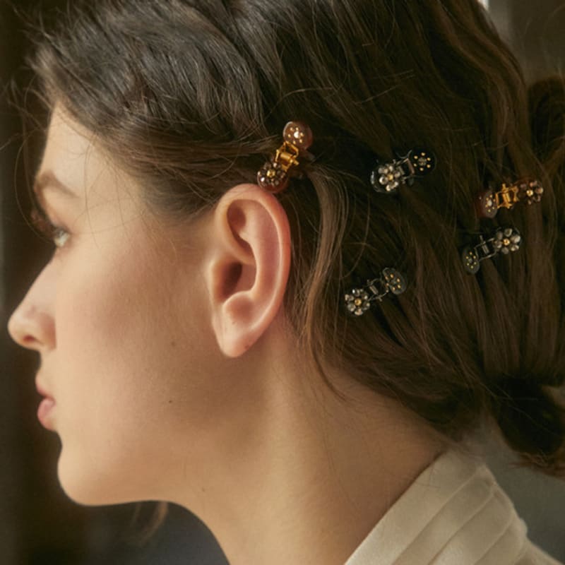 

Jean Paul Clarisse Flower Mini Hair Clip LFSA0210 black