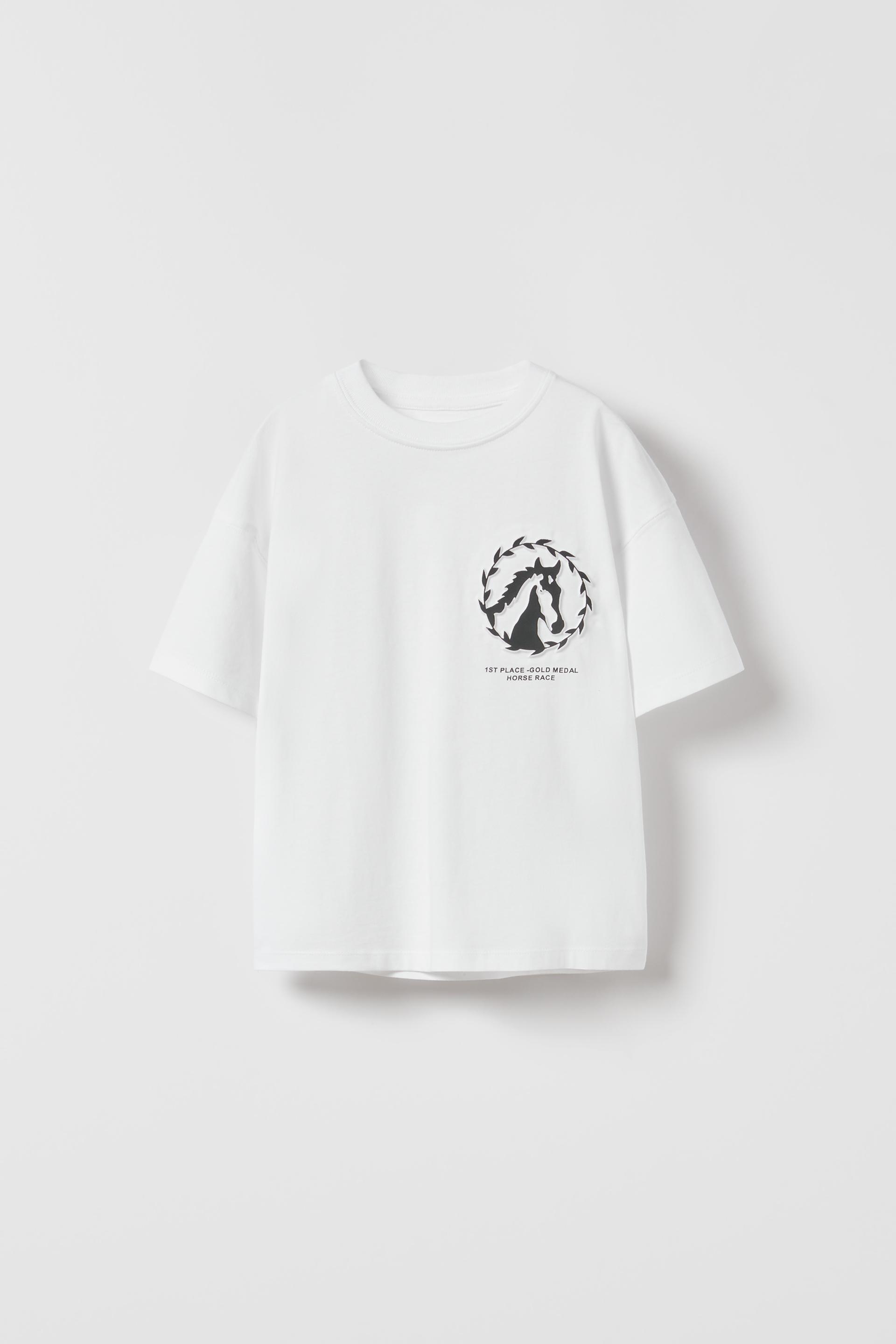 

ФУТБОЛКА С РЕСНЕНИЕМ ЛОШАДИ