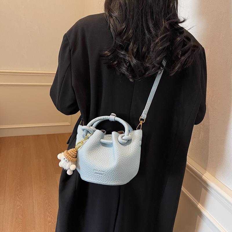 Handbag Fashion Versatile Work Commuter Bag Women's New Messenger Bag