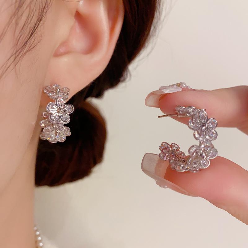 Zircon flower letter C-shaped stud earrings fashion style temperament earrings light luxury high sense versatile earrings