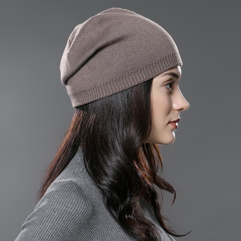 Women's knitted hats for autumn and winter warmth, ear protection, wool hats for outdoor travel, women's casual hats