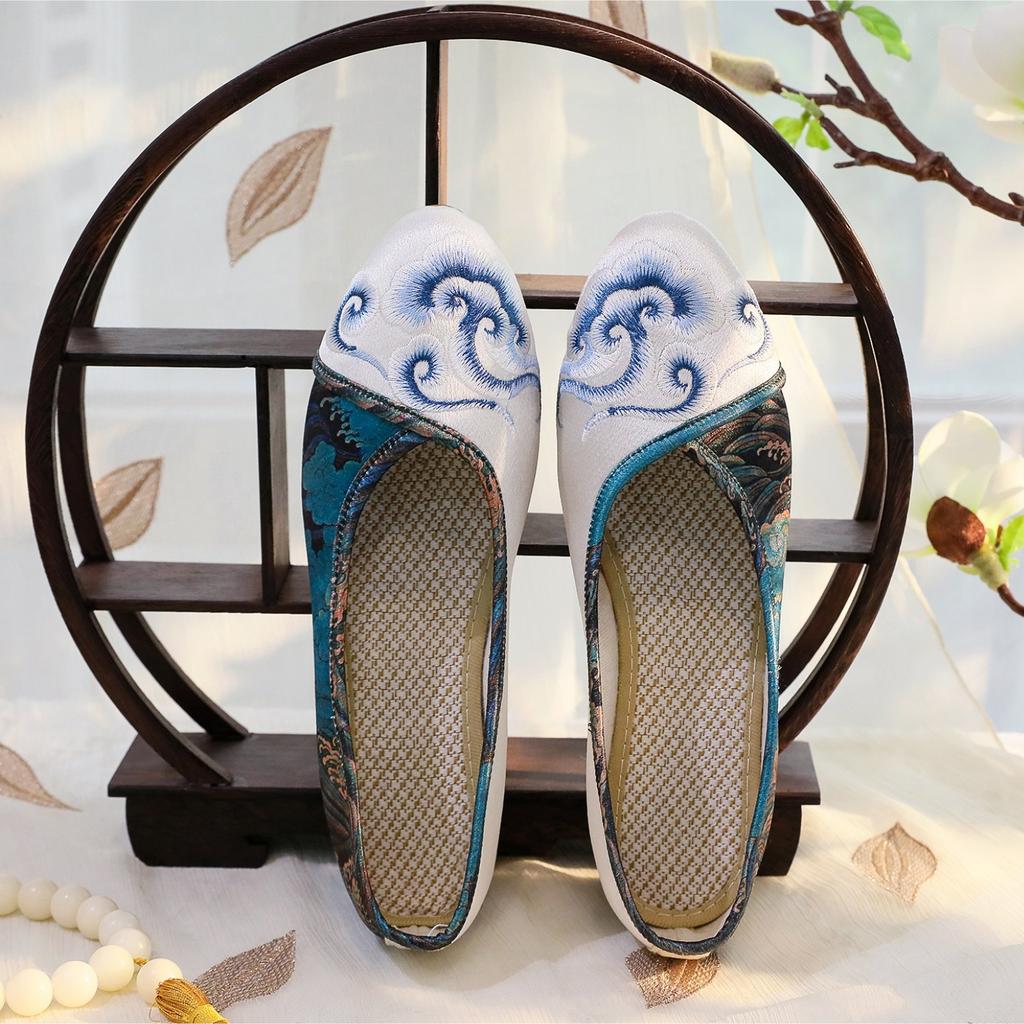 [Floating Clouds] 2024 Spring New Chinese Style Pointed Cheongsam Dance Women's Shoes Retro Printed Old Beijing Cloth Shoes