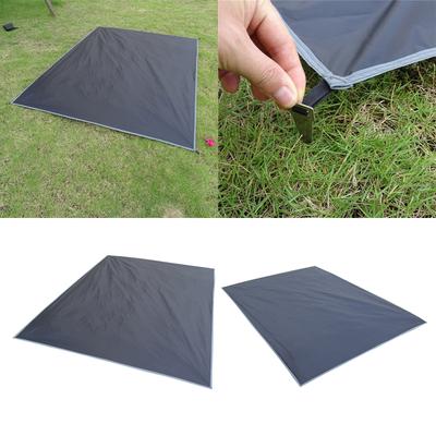 Couverture de Pique-nique de Poche Imperméable Anti-sable Tapis de Sol avec Piquets Léger Pliable Tapis de Plage pour Camping en Plein Air